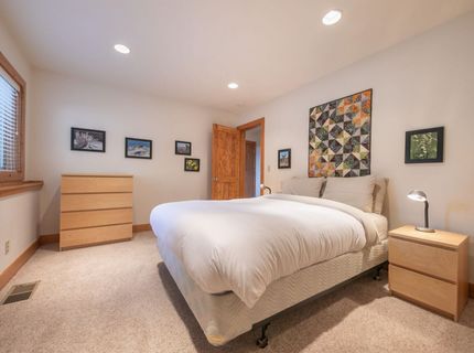 13715 Hansel Avenue, Truckee, CA 96161 Photo