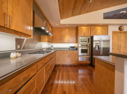 13715 Hansel Avenue, Truckee, CA 96161 Photo