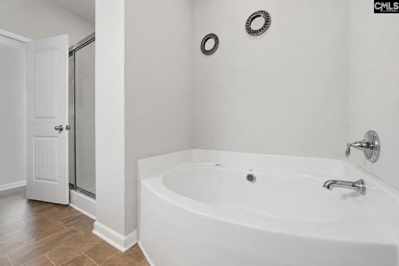223 Cassique Drive Photo 18