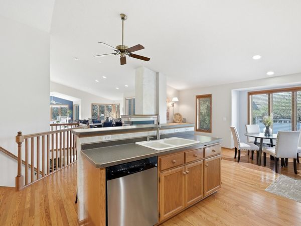 8821 Stonebrooke Court, Woodbury, MN 55125