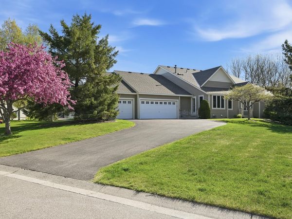8821 Stonebrooke Court, Woodbury, MN 55125
