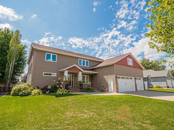 965 18th Avenue Circle N, Moorhead, MN 56560