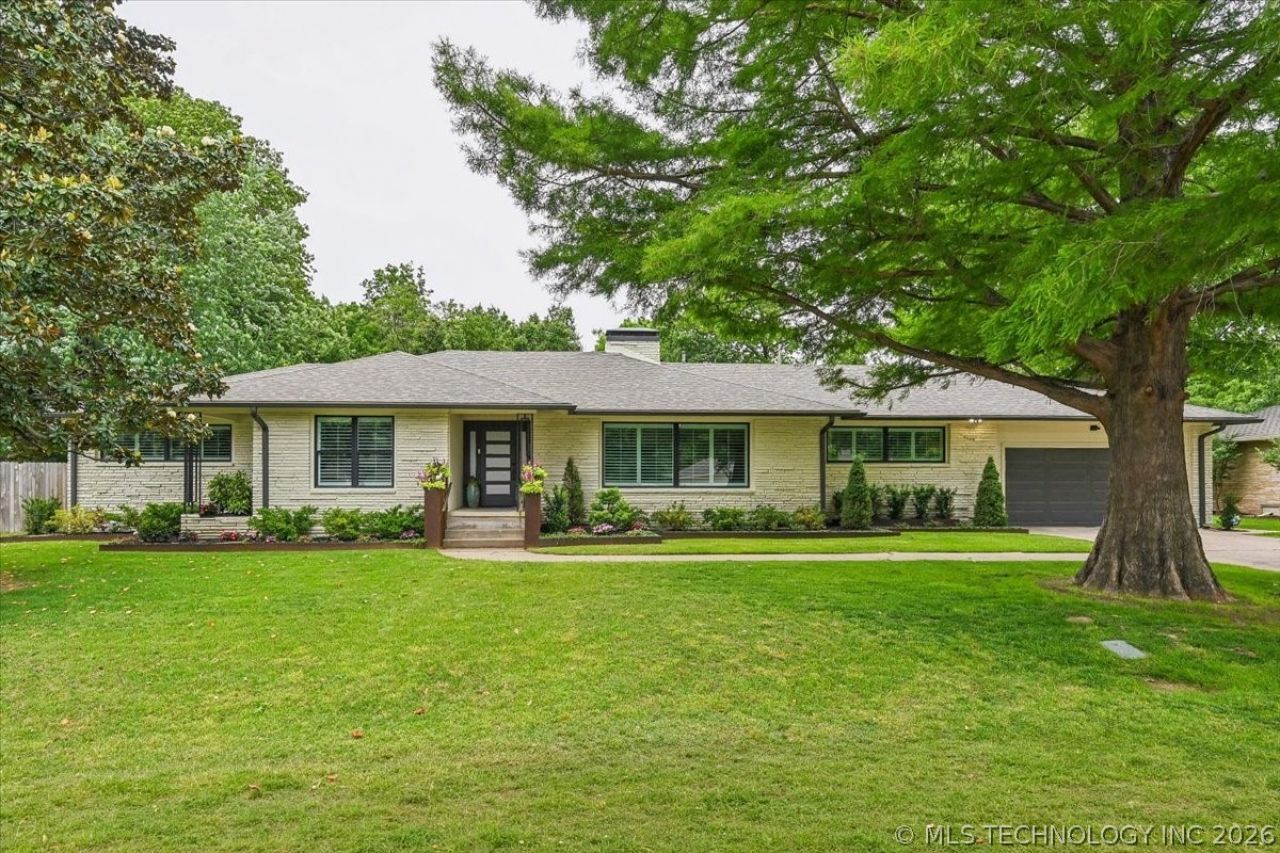3714 S Florence Place, Tulsa, OK 74105 Main Photo