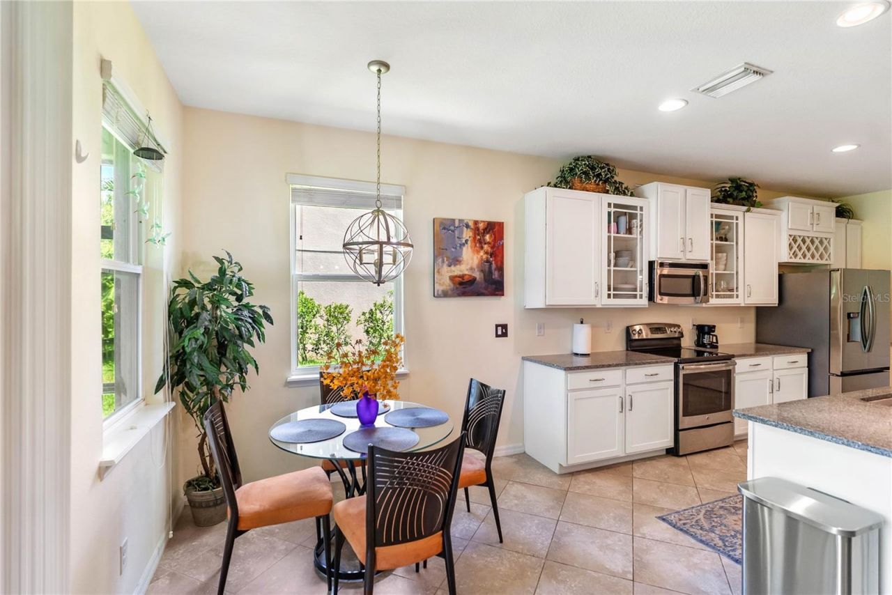 6228 35th Court E, Bradenton, FL 34203 Photo