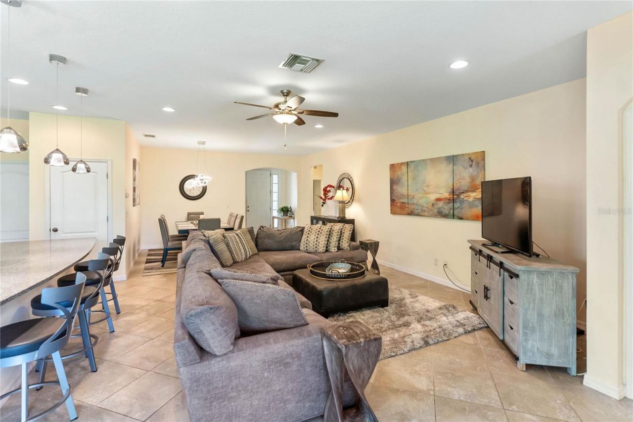 6228 35th Court E, Bradenton, FL 34203 Photo