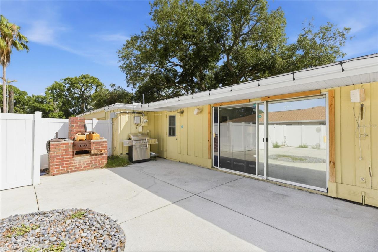 616 Saint Andrews Drive, Sarasota, FL 34243 Photo