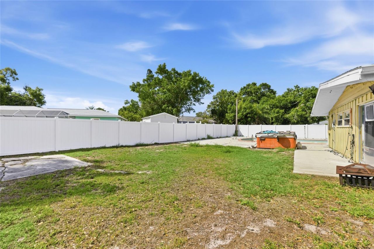 616 Saint Andrews Drive, Sarasota, FL 34243 Photo
