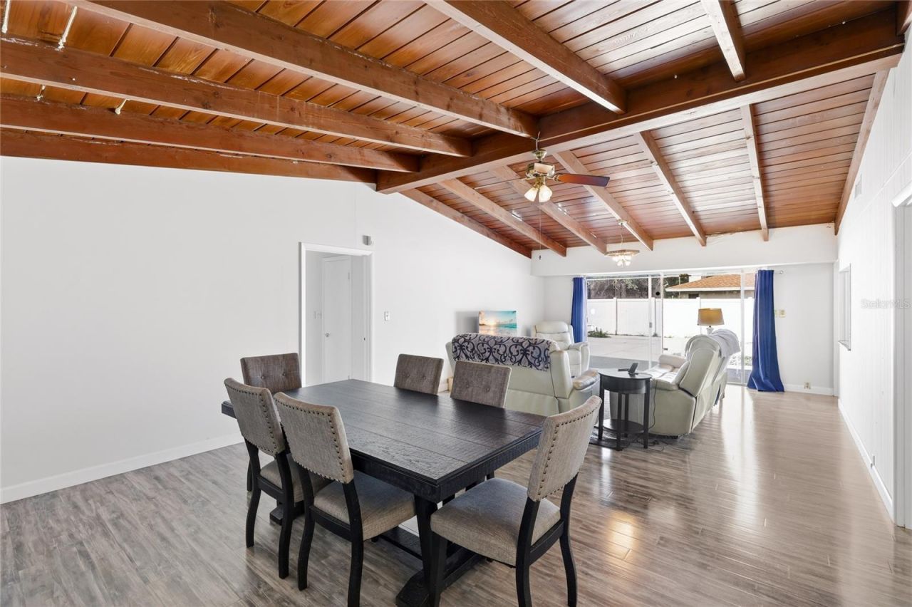616 Saint Andrews Drive, Sarasota, FL 34243 Photo