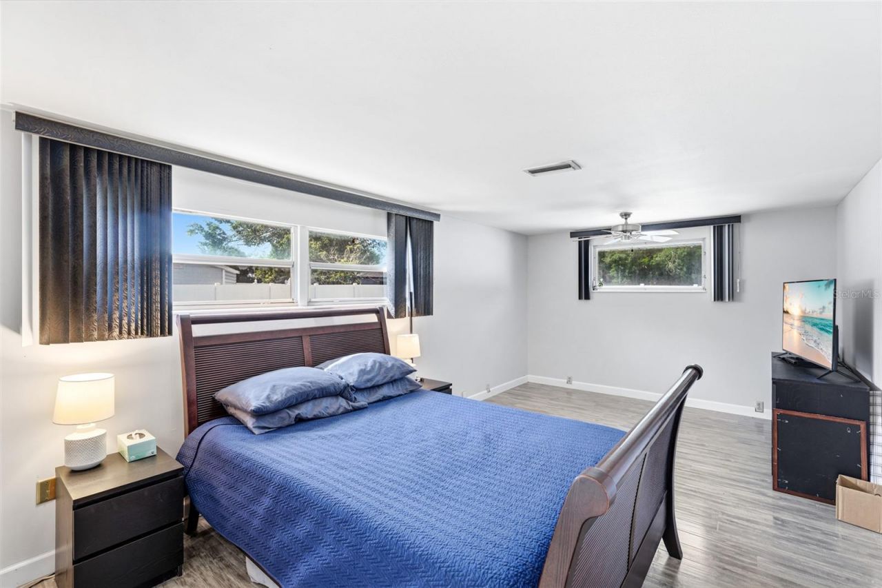 616 Saint Andrews Drive, Sarasota, FL 34243 Photo