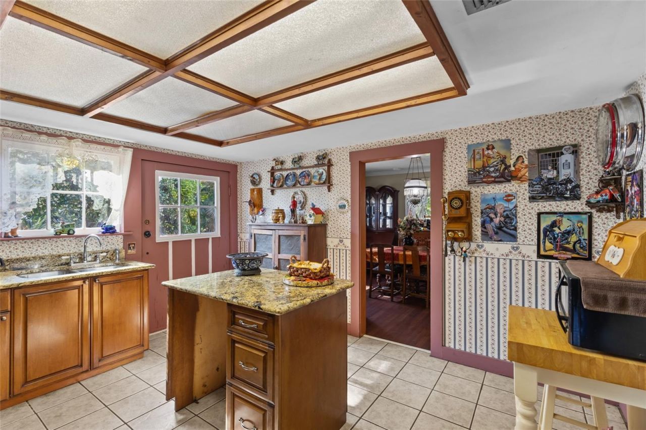 117 Tucker Avenue, Sarasota, FL 34232 Photo