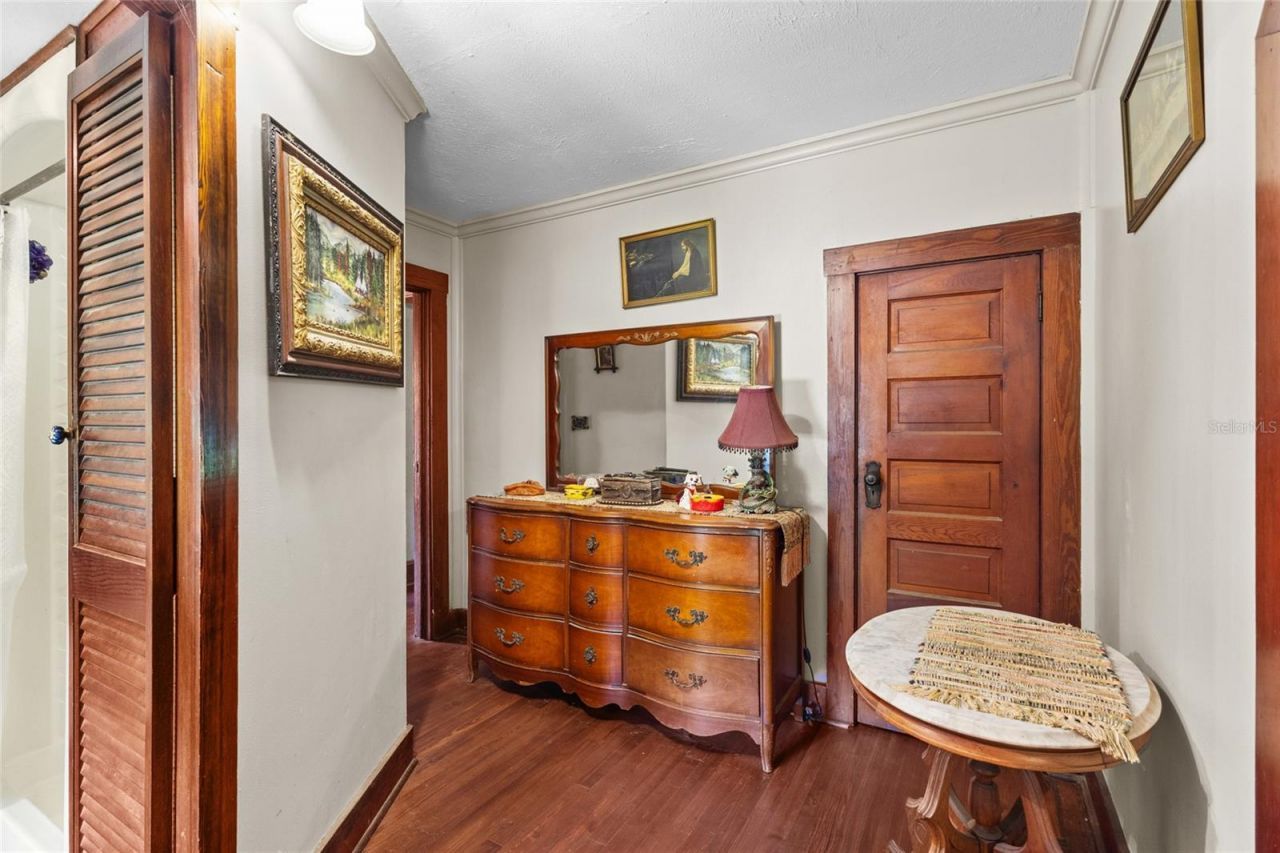 117 Tucker Avenue, Sarasota, FL 34232 Photo