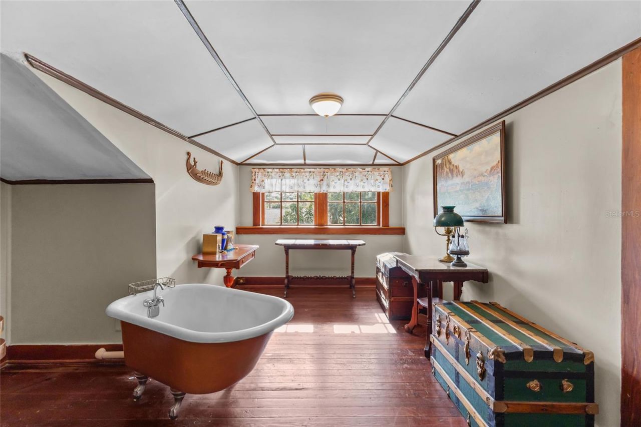 117 Tucker Avenue, Sarasota, FL 34232 Photo