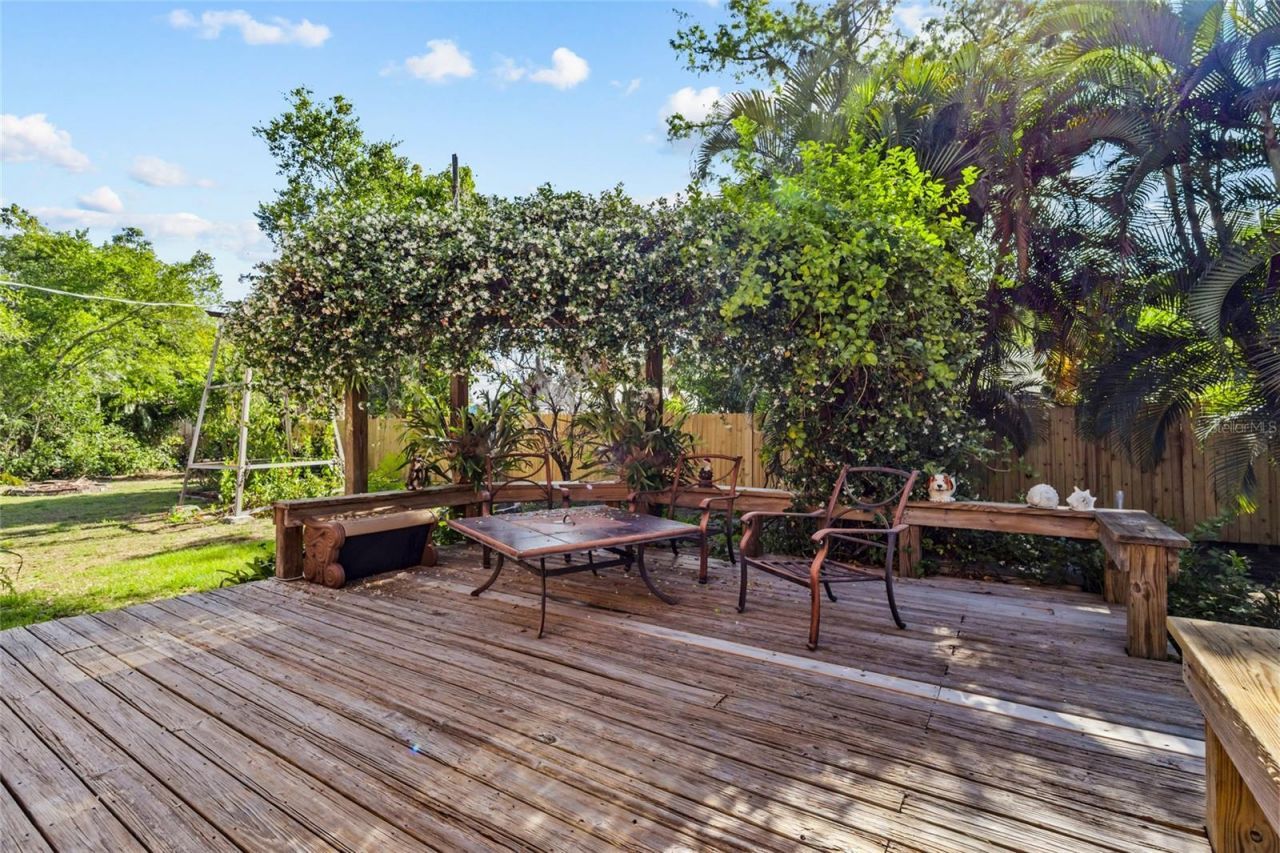 117 Tucker Avenue, Sarasota, FL 34232 Photo