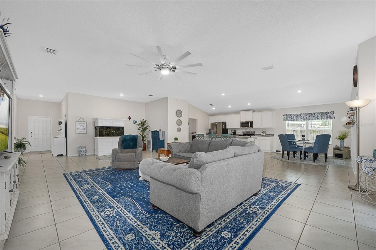 10 Raleigh Drive , Palm Coast, FL 32164 Photo