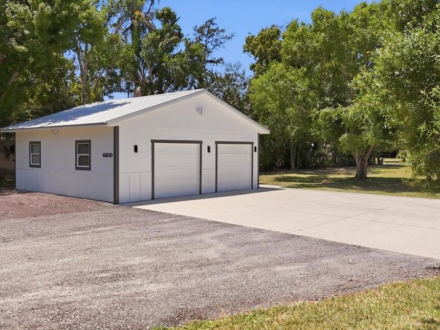 Property Image 43