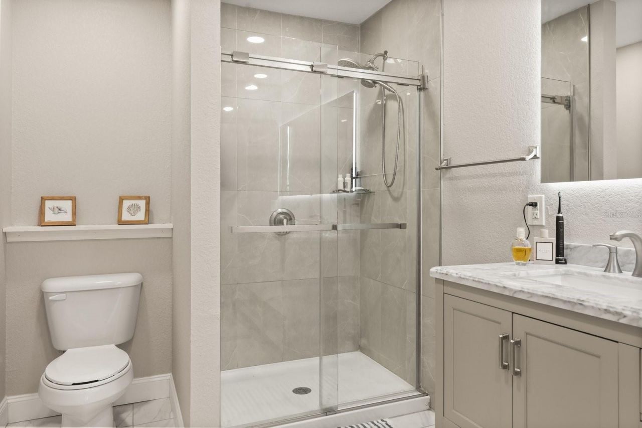 37153 County Road 452 , Grand Island, FL 32735 Photo