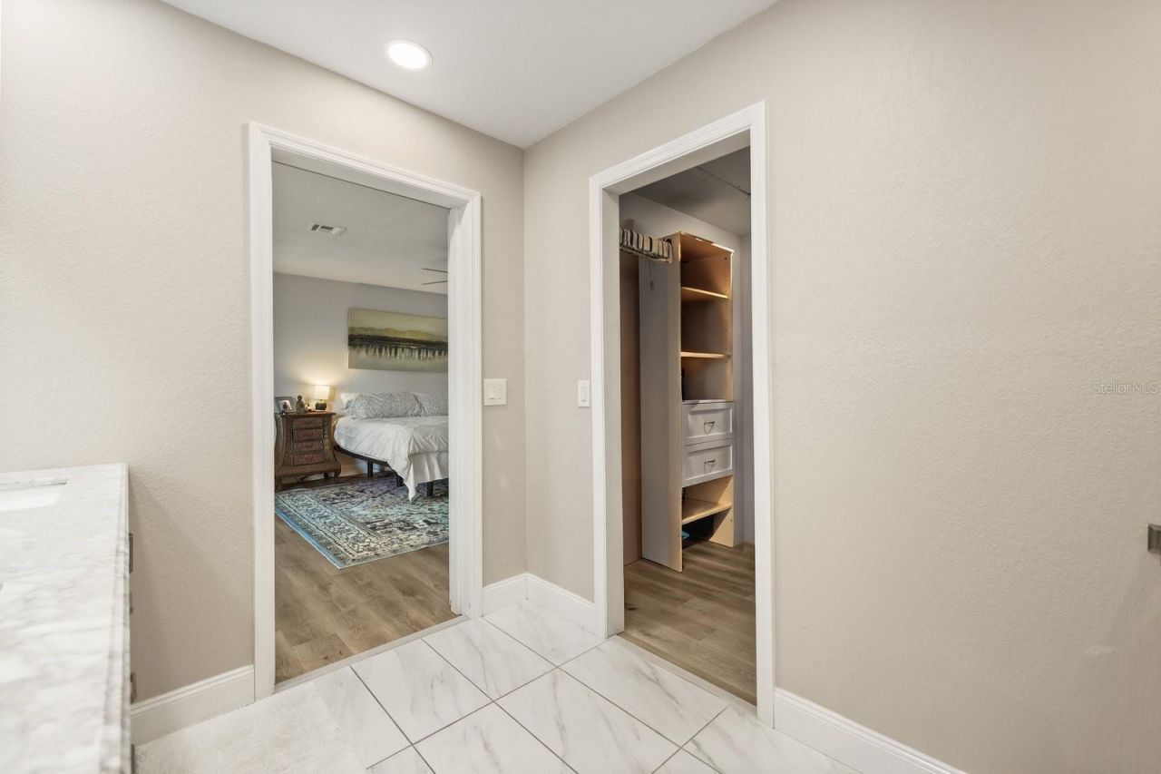 37153 County Road 452 , Grand Island, FL 32735 Photo