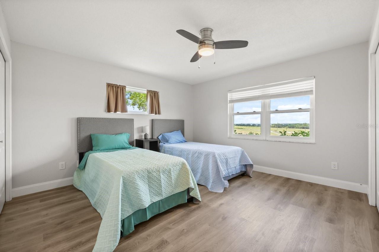 37153 County Road 452 , Grand Island, FL 32735 Photo