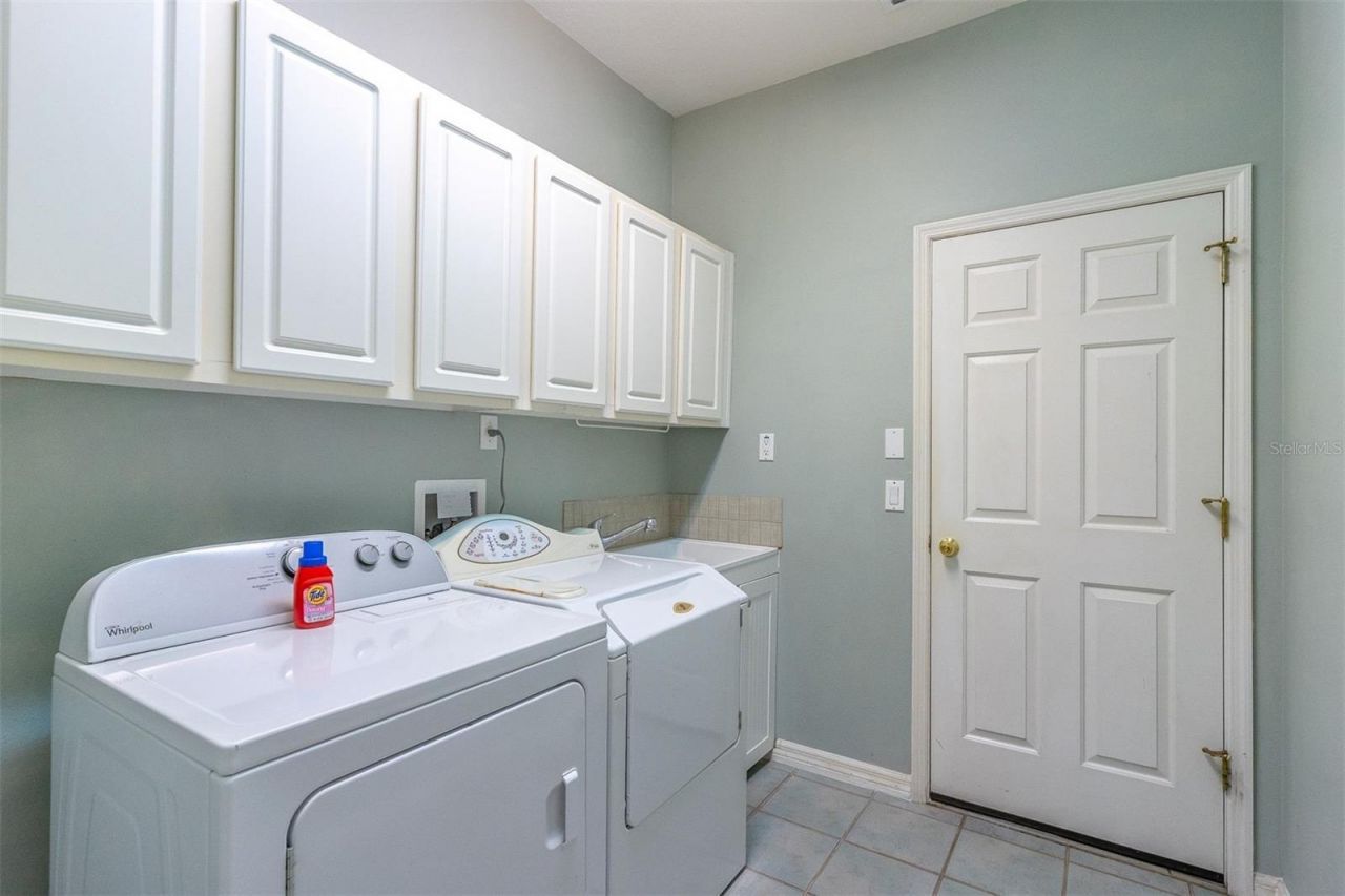 4554 Shanewood Court, Orlando, FL 32837 Photo