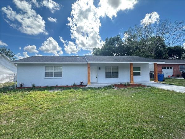 804 S PARSONS AVENUE , SEFFNER, FL 33584