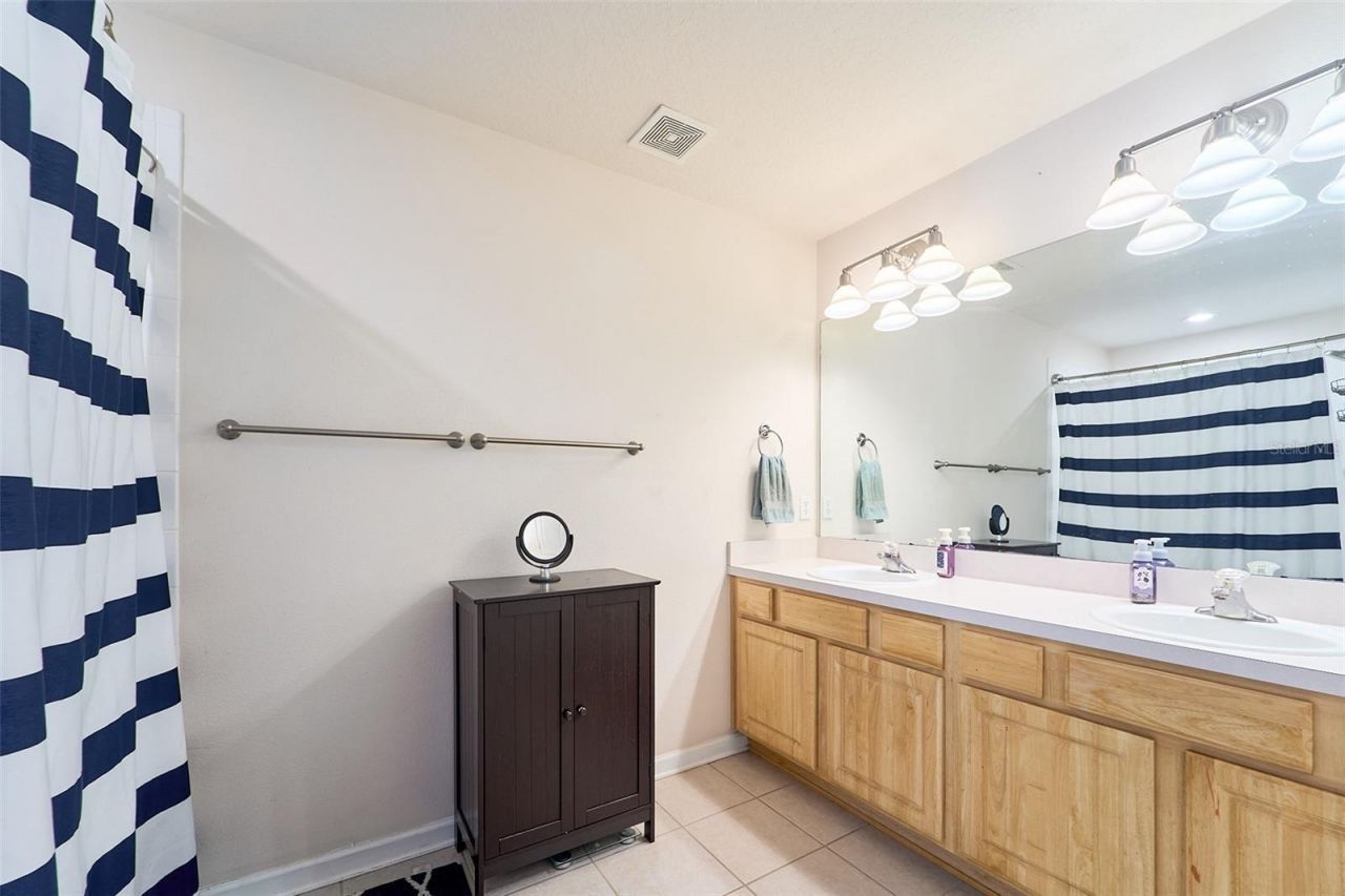 5014 Pond Ridge Road , Riverview, FL 33578 Photo