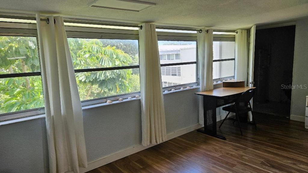 9950 47th Avenue N, Unit 303, Saint Petersburg, FL 33708 Photo