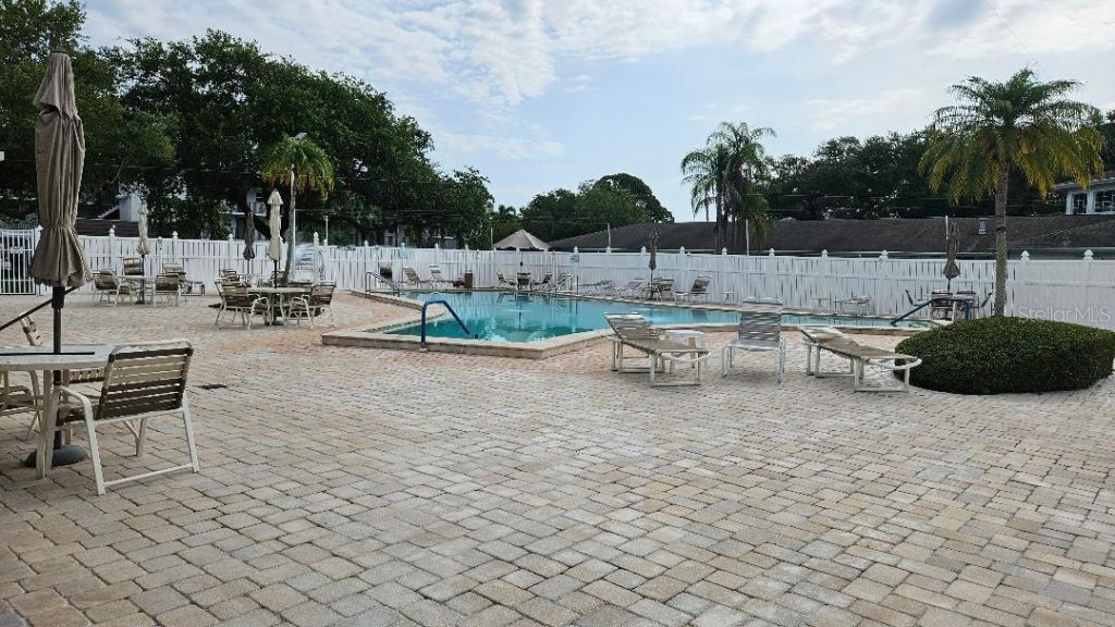 9950 47th Avenue N, Unit 303, Saint Petersburg, FL 33708 Photo