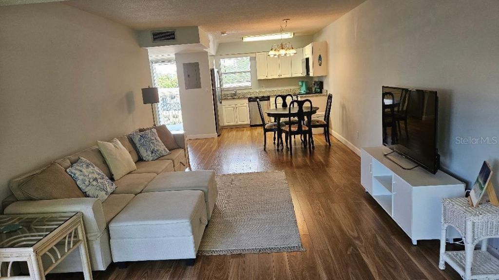 9950 47th Avenue N, Unit 303, Saint Petersburg, FL 33708 Photo