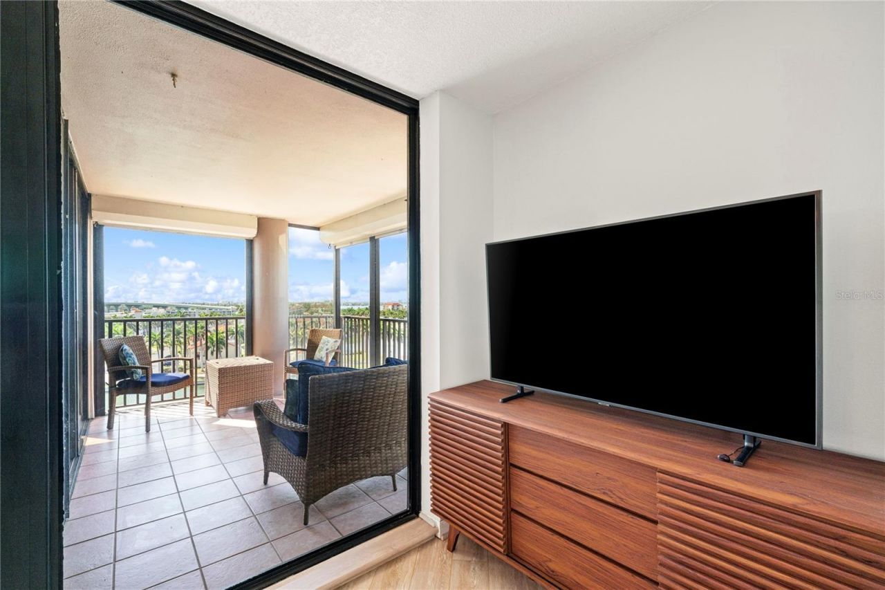 6294 Bahia Del Mar Circle , Unit 904, Saint Petersburg, FL 33715 Photo