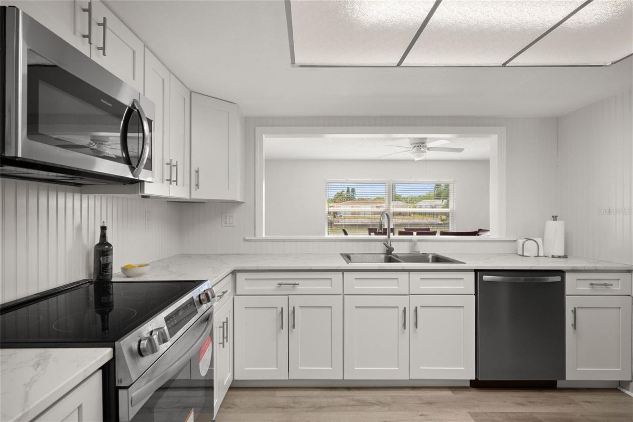 3132 Jackson Drive , Holiday, FL 34691 Photo