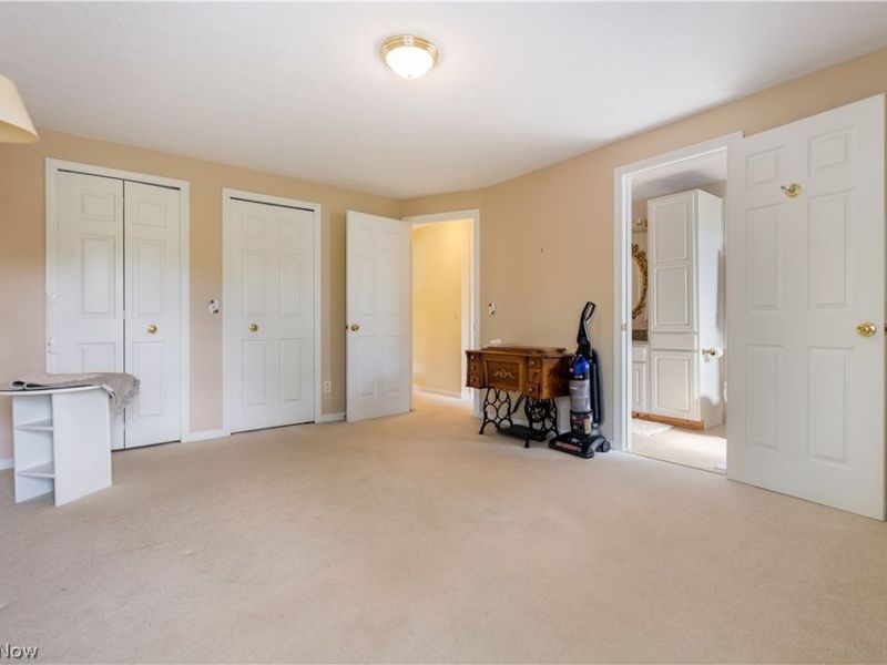 1702 Southpointe Circle NE, Canton, OH 44714 Photo 24