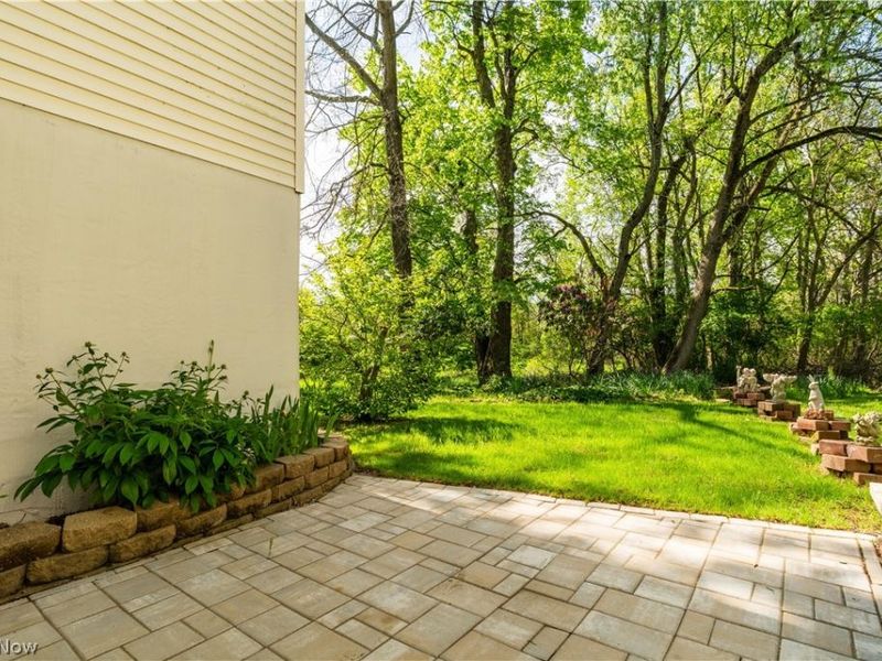 1702 Southpointe Circle NE, Canton, OH 44714 Photo 38