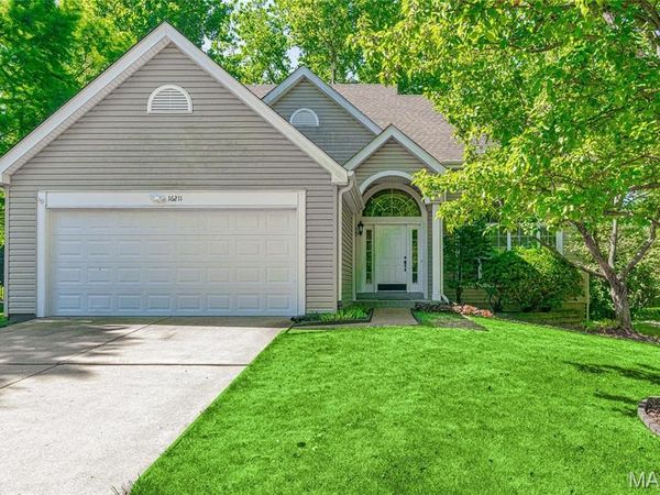 16211 Port of Nantucket Drive , Wildwood, MO 63040