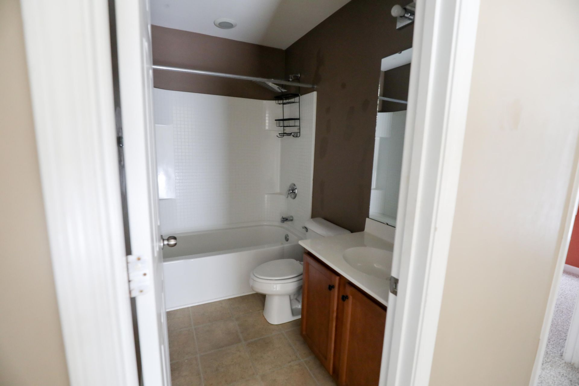 196 Avonshire Drive Photo 14