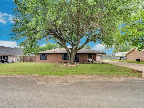505 Trice Street , Maypearl, TX 76064