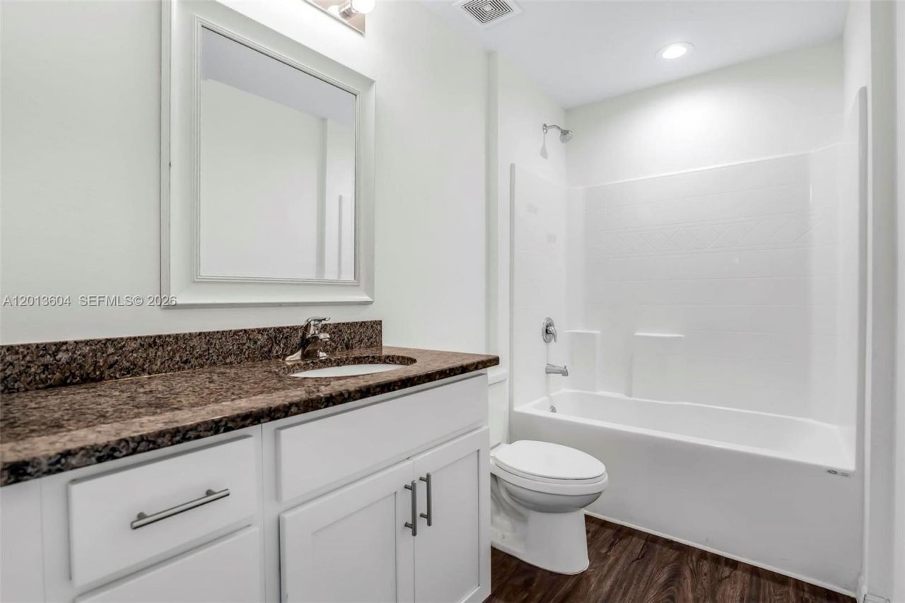 6069 S Moss Cir, La Belle, FL 33935 Photo