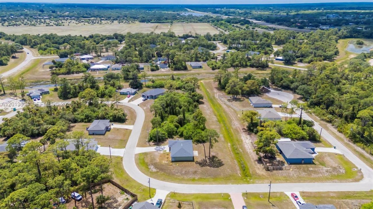 6069 S Moss Cir, La Belle, FL 33935 Photo