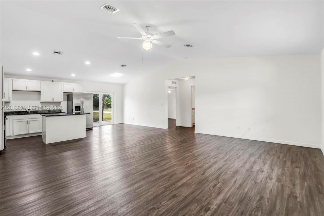 6069 S Moss Cir, La Belle, FL 33935 Photo