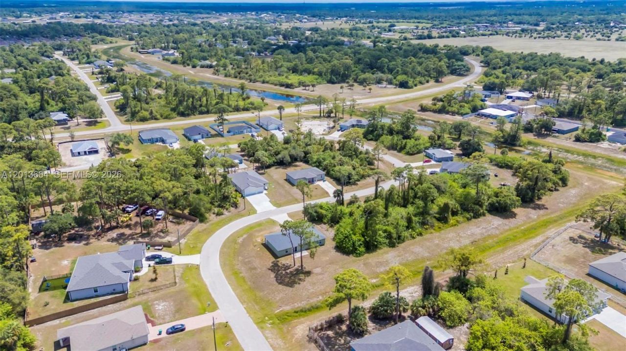 6069 S Moss Cir, La Belle, FL 33935 Photo