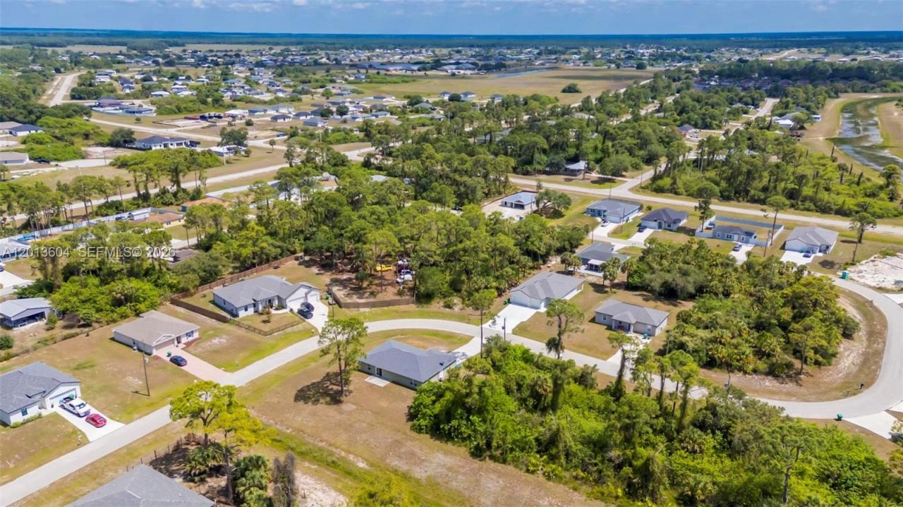 6069 S Moss Cir, La Belle, FL 33935 Photo