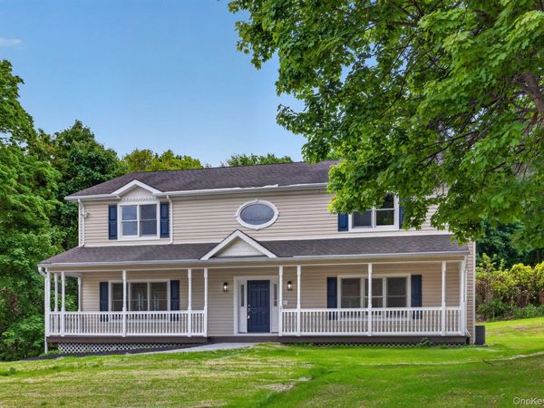 27 Cedar Drive, Putnam Valley, NY 10579