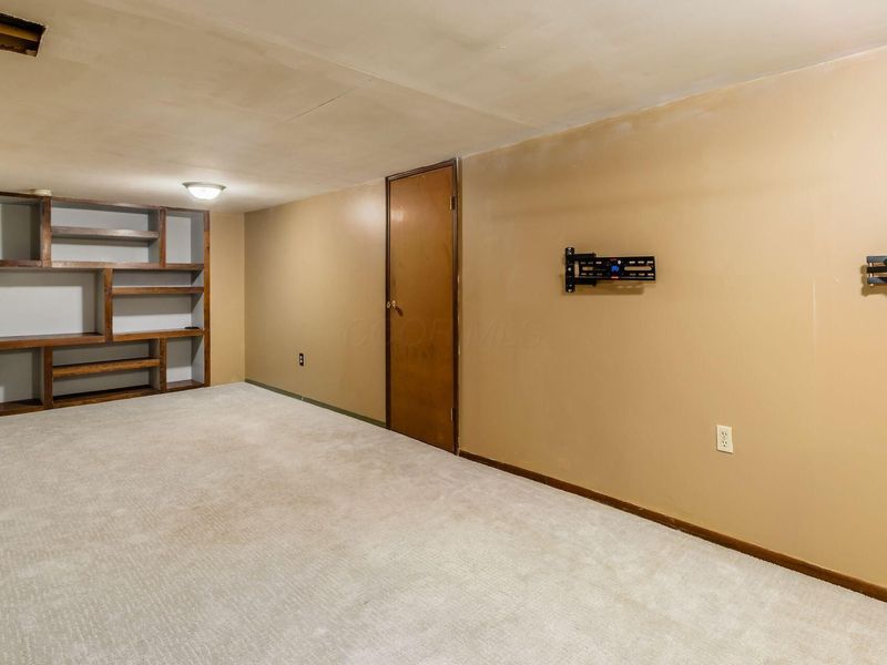 3851 Wade Road , Columbus, OH 43232 Photo 18
