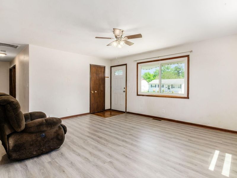 3851 Wade Road , Columbus, OH 43232 Photo 5