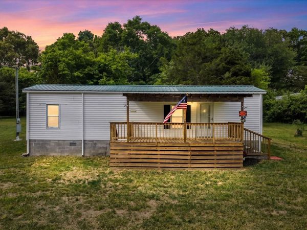 181 Medley Ln , Estill Springs, TN 37330