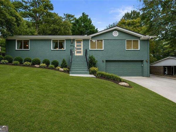 3941 Lake Drive SE, Smyrna, GA 30082