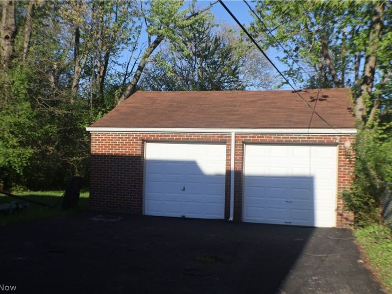 2529 Canterbury Road, Cleveland Heights, OH 44118 Photo 3