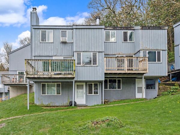 31 Eastside Lane, Unit 9, Francestown, NH 03043