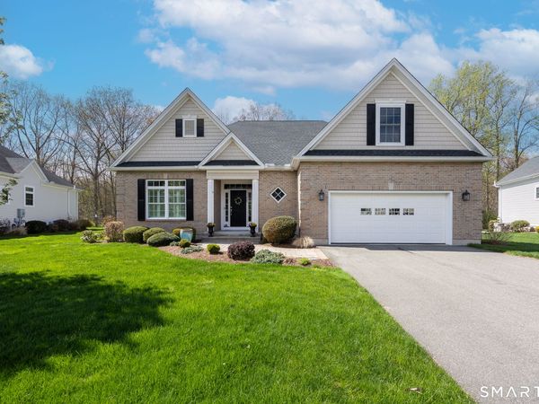 305 Richmond Glen, Cheshire, CT 06410