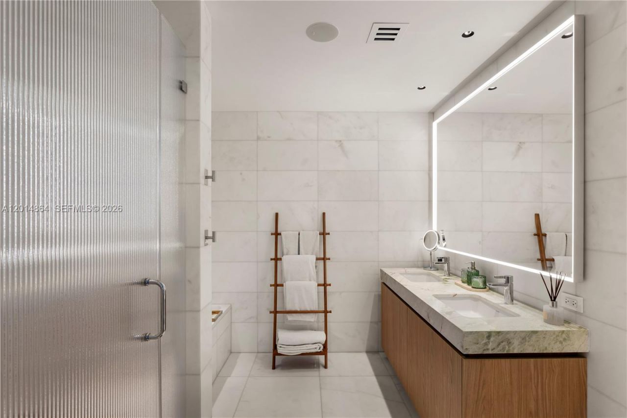 500 Alton Rd , Unit 1601, Miami Beach, FL 33139 Photo