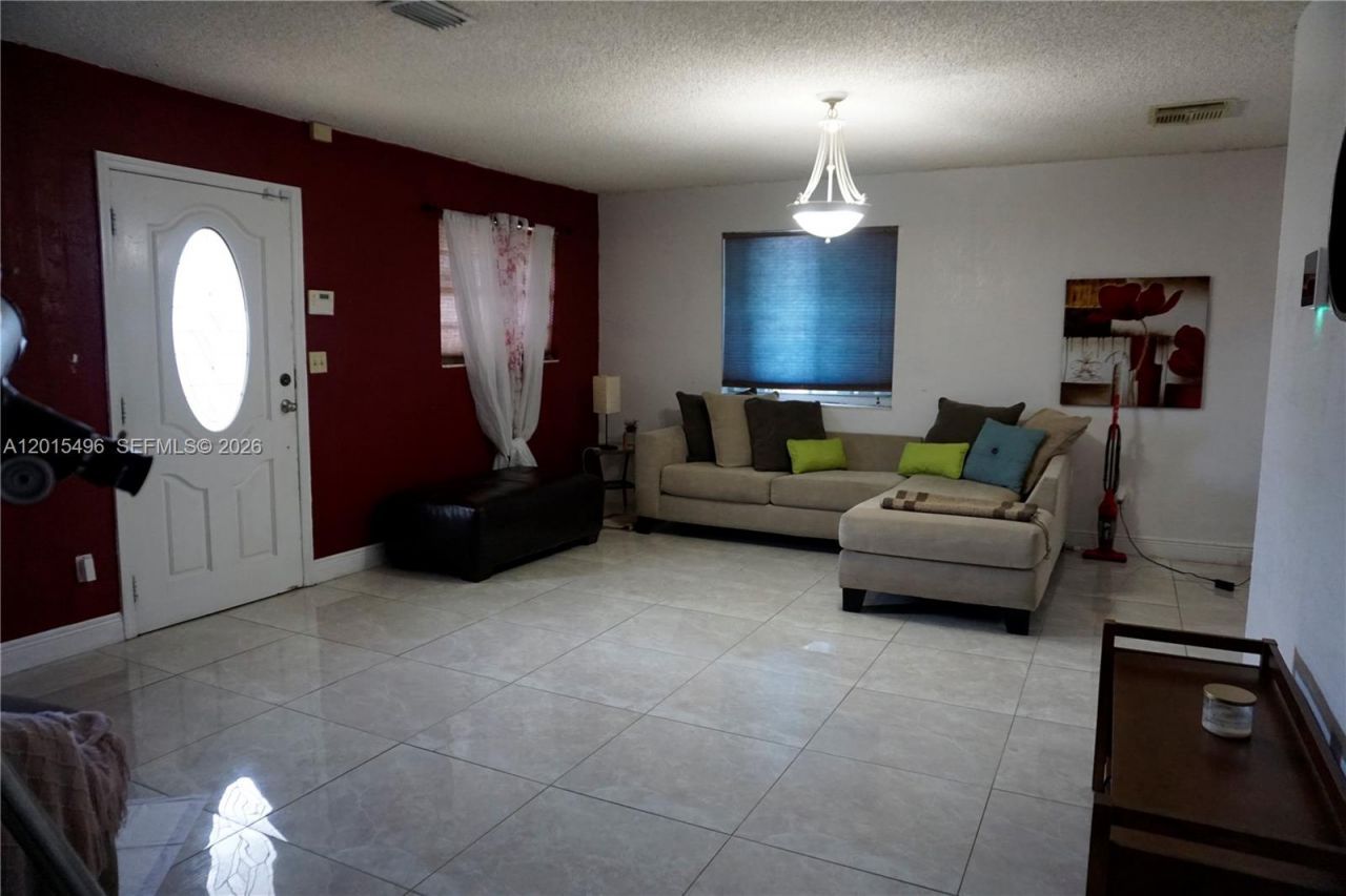 19680 SW 121st Ave, Miami, FL 33177 Photo